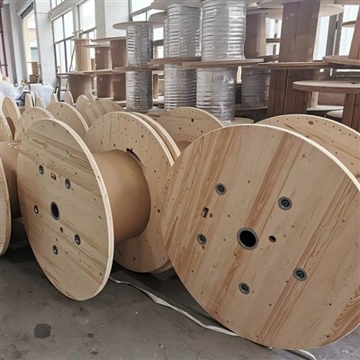 خشب طبلة الكابل الفارغ